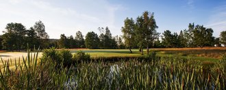 Ein Teich auf der Golfbahn 02 auf der Golfanlage Allgäuer Golf- und Landclub e.V. Ottobeuren