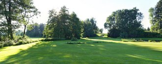 Impression der Kurzbahnen auf dem Golfplatz des Allgäuer Golf- und Landclubs e.V. Ottobeuren