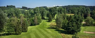 Das Fairway der Golfbahn 10 auf der Golfanlage Allgäuer Golf- und Landclub e.V. Ottobeuren