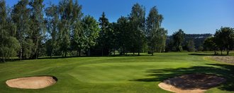 Bunker auf der Golfbahn 12 auf der Golfanlage Allgäuer Golf- und Landclub e.V. Ottobeuren 